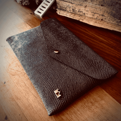 Bakır Renk Deri Zarf Çanta