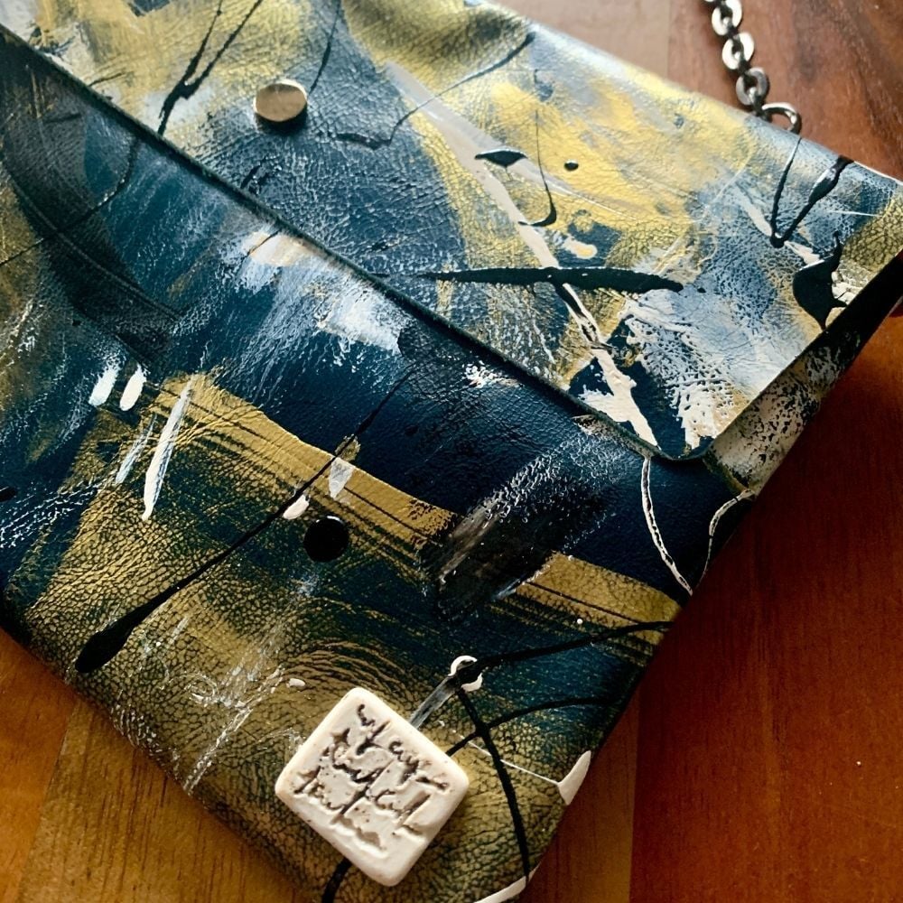 Lacivert Abstract Deri Çanta