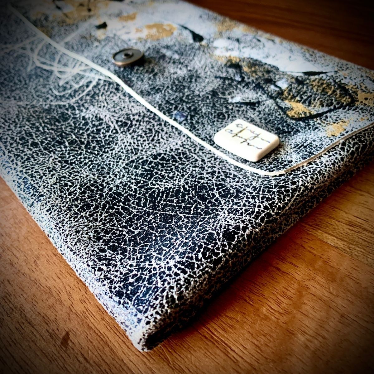 Füme Boyanmış Deri Clutch