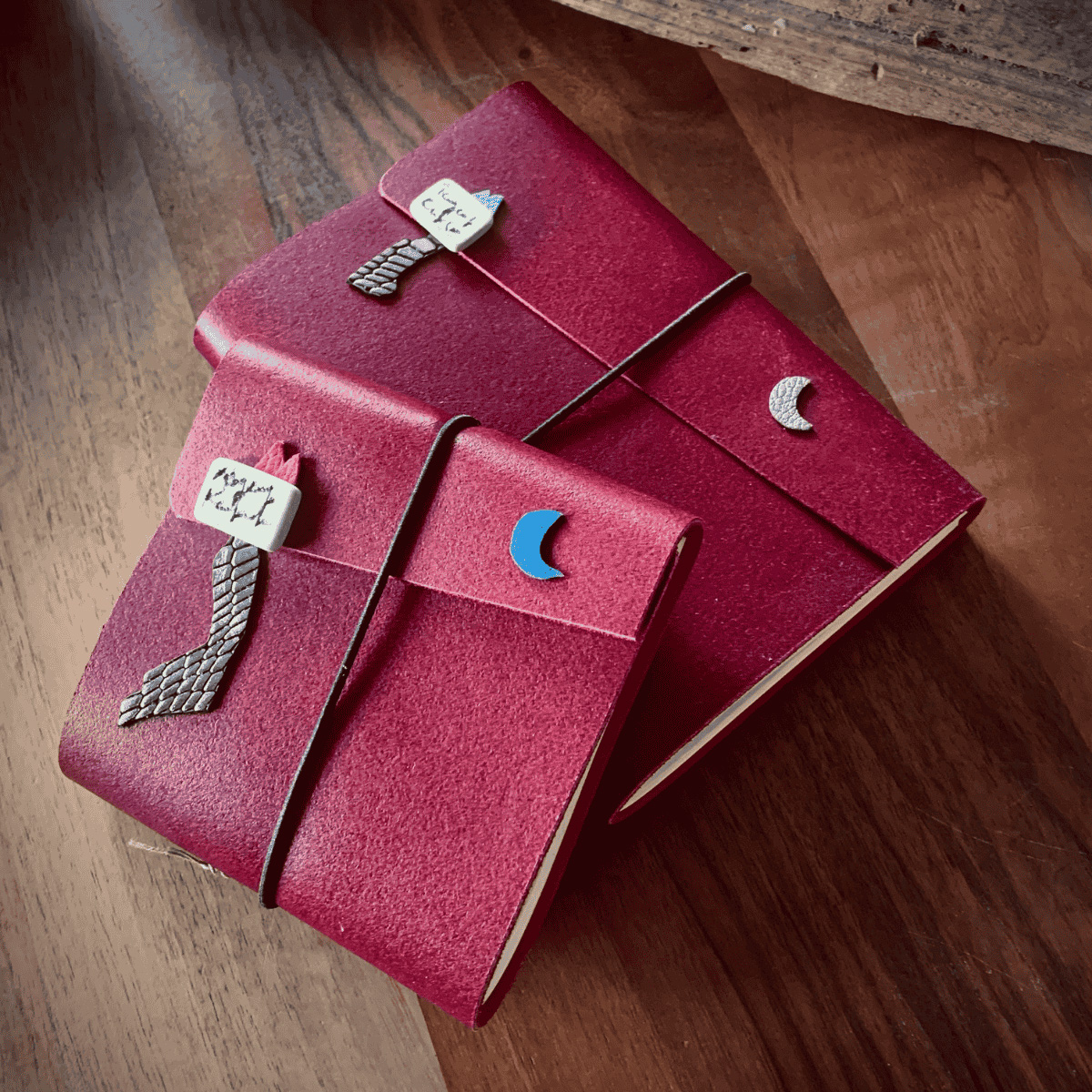 Karmen Kırmızı El Yapımı Deri Defter