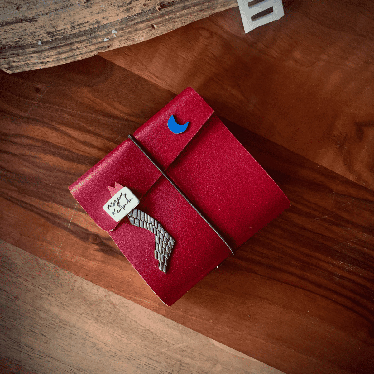 Karmen Kırmızı El Yapımı Deri Defter