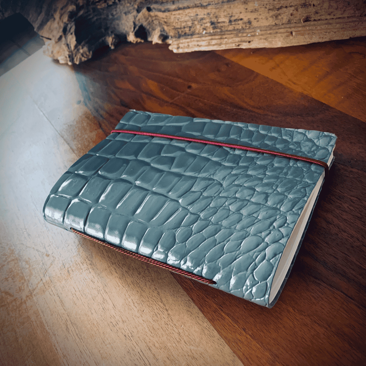 Gri Kroko El Yapımı Deri Defter