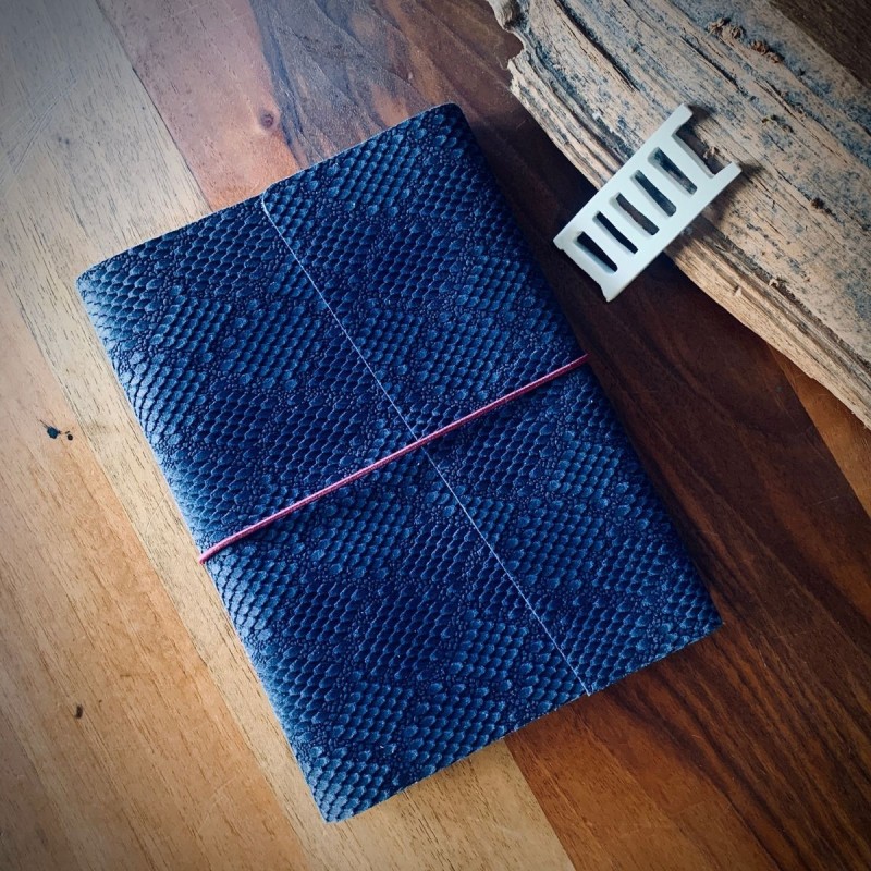 Lacivert Baskılı Deri Defter- L