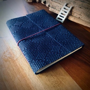 Lacivert Baskılı Deri Defter - L